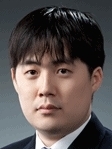 Alexander Hyung-Joon (李炯俊) Lee